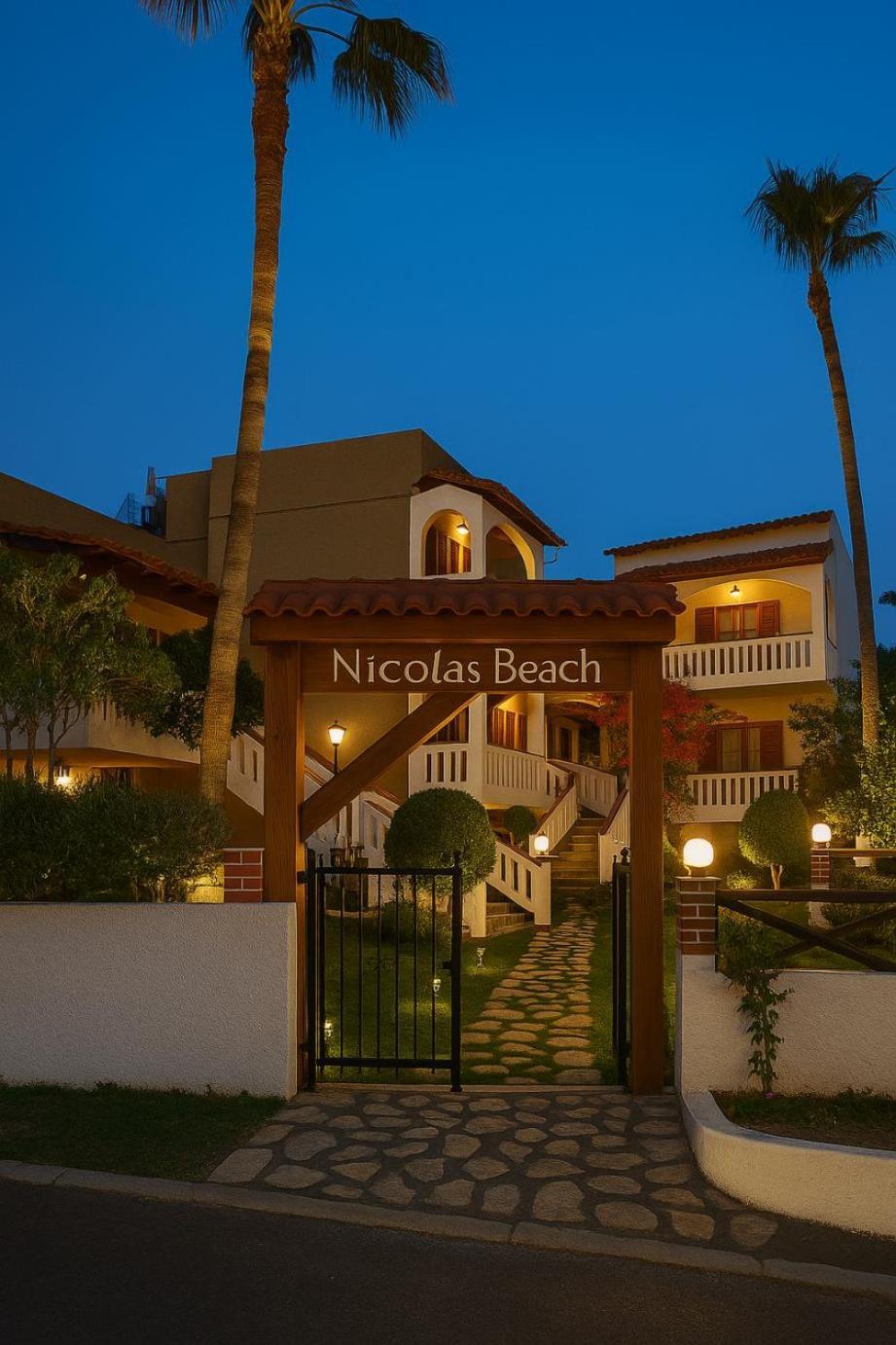 Nicolas Beach Palaiochora Luaran gambar